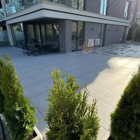 The Terrace Lounge By Rv Apartment