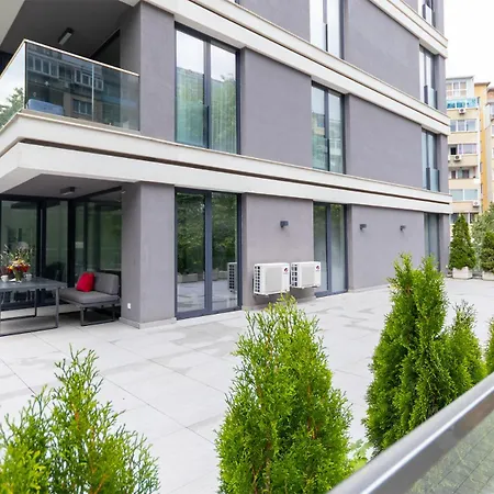 The Terrace Lounge By Rv * Warna