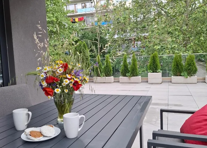 The Terrace Lounge By Rv Apartment