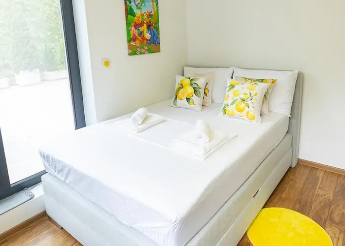 The Terrace Lounge By Rv Apartment Warna