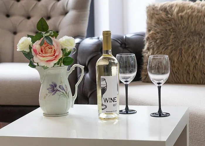 Apartment The Terrace Lounge By Rv Warna