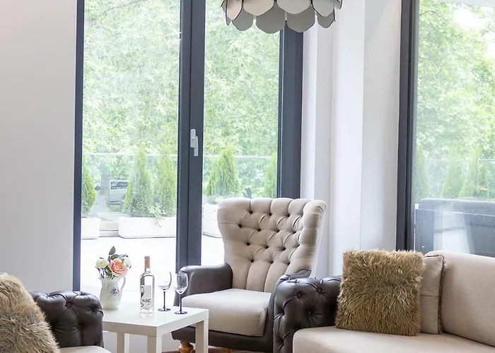 The Terrace Lounge By Rv Warna