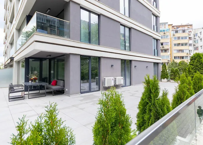 The Terrace Lounge By Rv * Warna